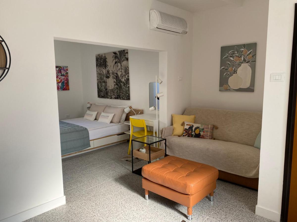 8+8 Appartamento Con Garage Livorno Exterior photo